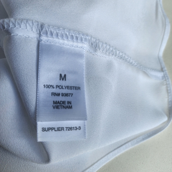 NWT Bisou Bisou Michele Bohbot Chic White Top Layred Sleveless Blouse Sz M - Picture 11 of 11